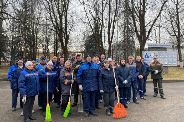 Сегодня трудовой коллектив Минского комбинат силикатных изделий дружно вышел на субботник!