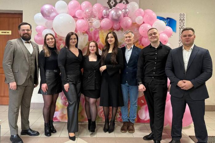 С улыбкой в весну - для прекрасных женщин МКСИ!