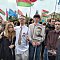 Коллектив Минского комбината силикатных изделий возложили цветы к памятному монументу на площади Победы.